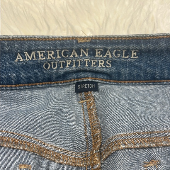 American Eagle Light Blue Ripped Boyfriend Jeans Size 8 - Picture 2 of 8